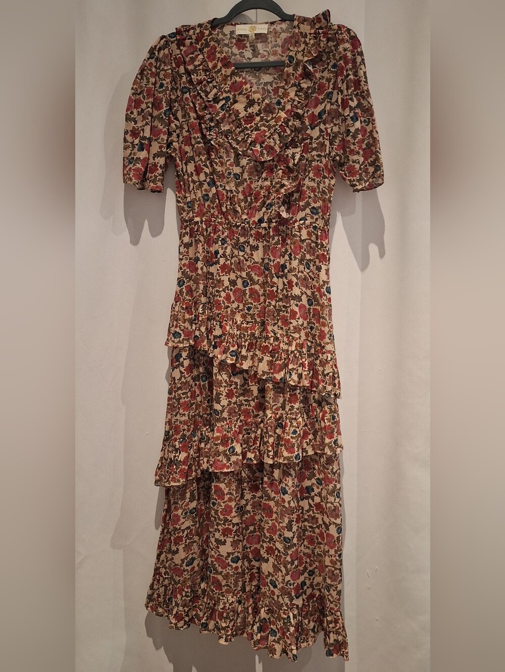 Anna Cate Floral Ruffle Tiered Midi Dress - Beige with Red Floral Size M